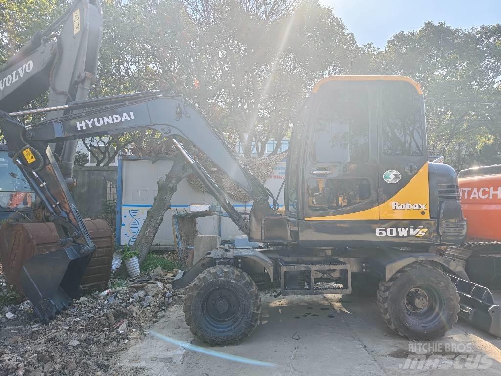 Hyundai R60W Wheeled excavators