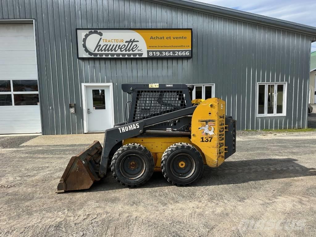 Thomas T137 Skid steer loaders