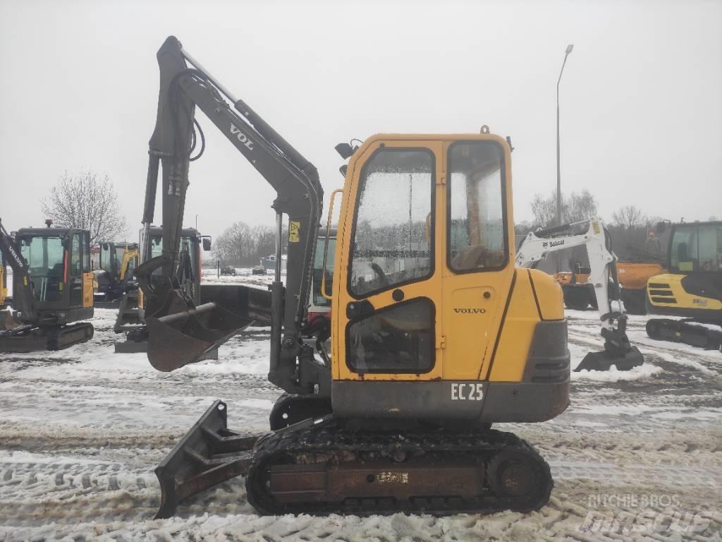 Volvo EC 25 Mini excavators < 7t (Mini diggers)
