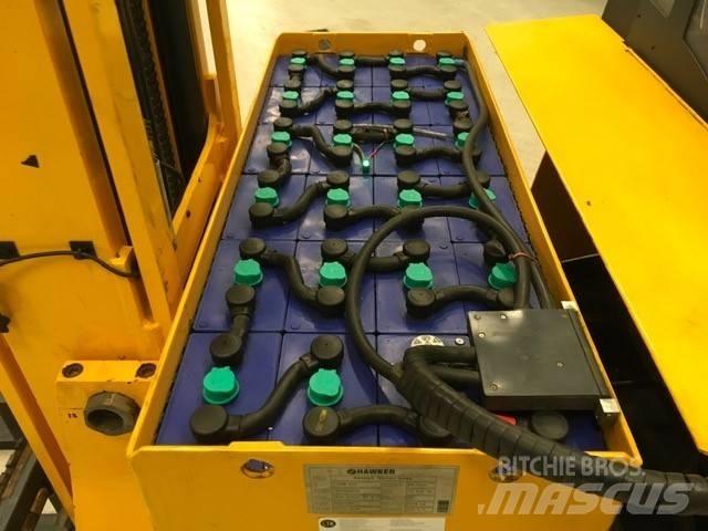 Jungheinrich ETV 325 Reach trucks