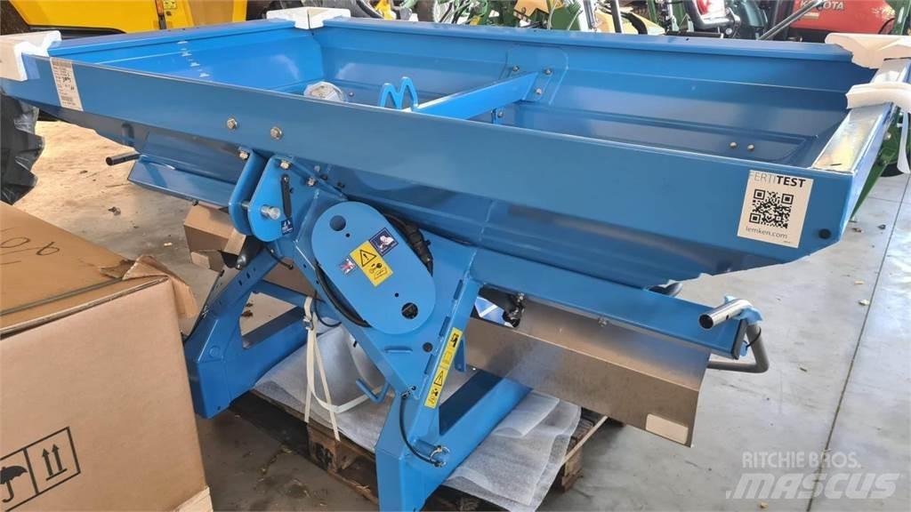 Lemken SPICA 8/900 Mineral spreaders