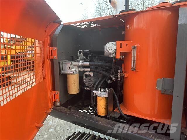 Hitachi ZX120 Crawler excavators