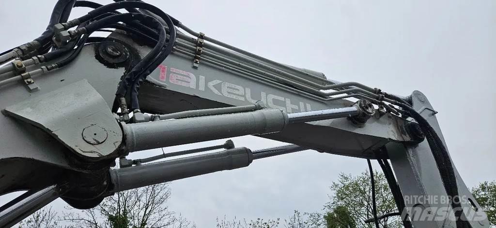 Takeuchi TB 175W Midi excavators  7t - 12t
