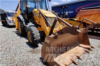 JCB 3CX 4X4 Backhoe loaders