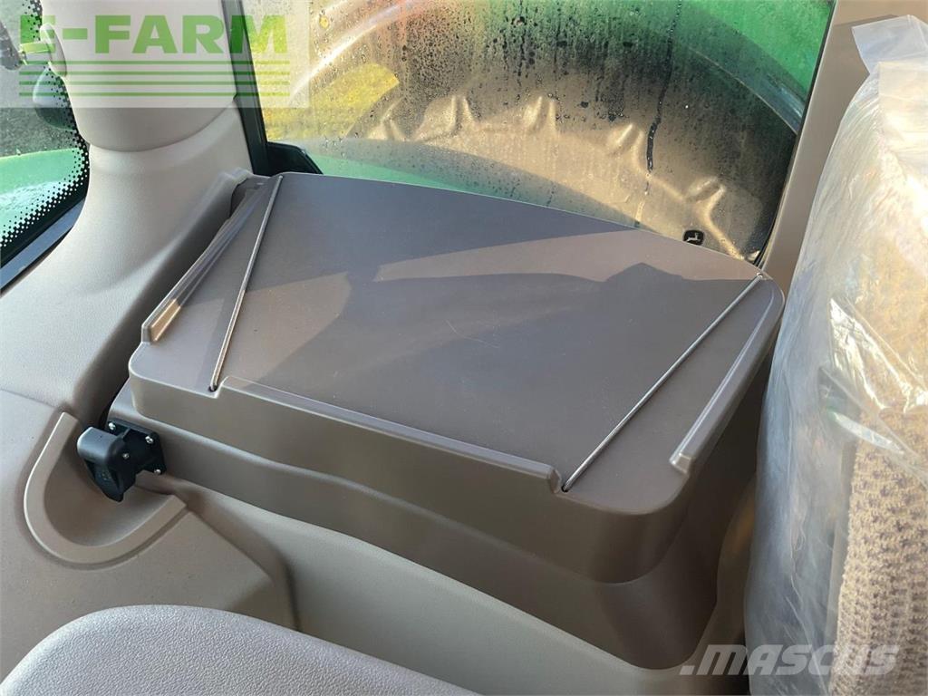 John Deere 6R 110 Tractors