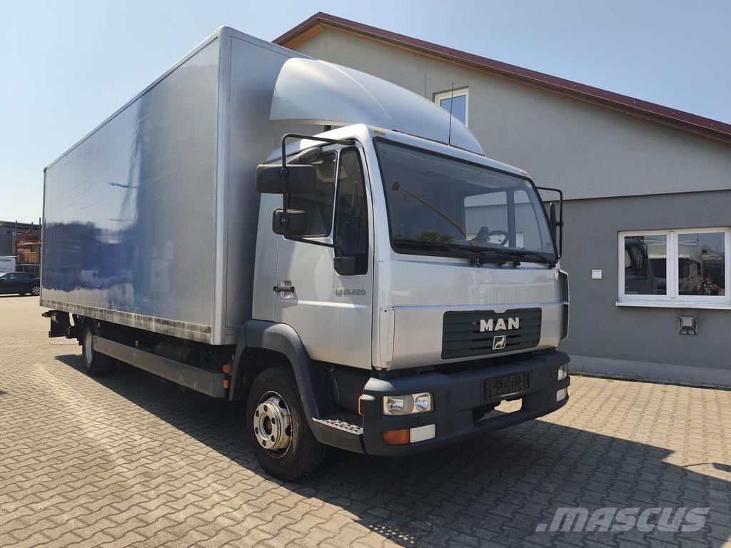MAN LE 10.220 Box body trucks