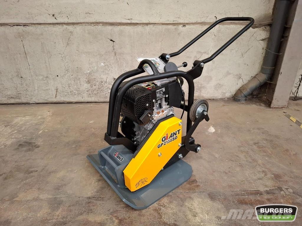 GiANT GP2158SD Plate compactors
