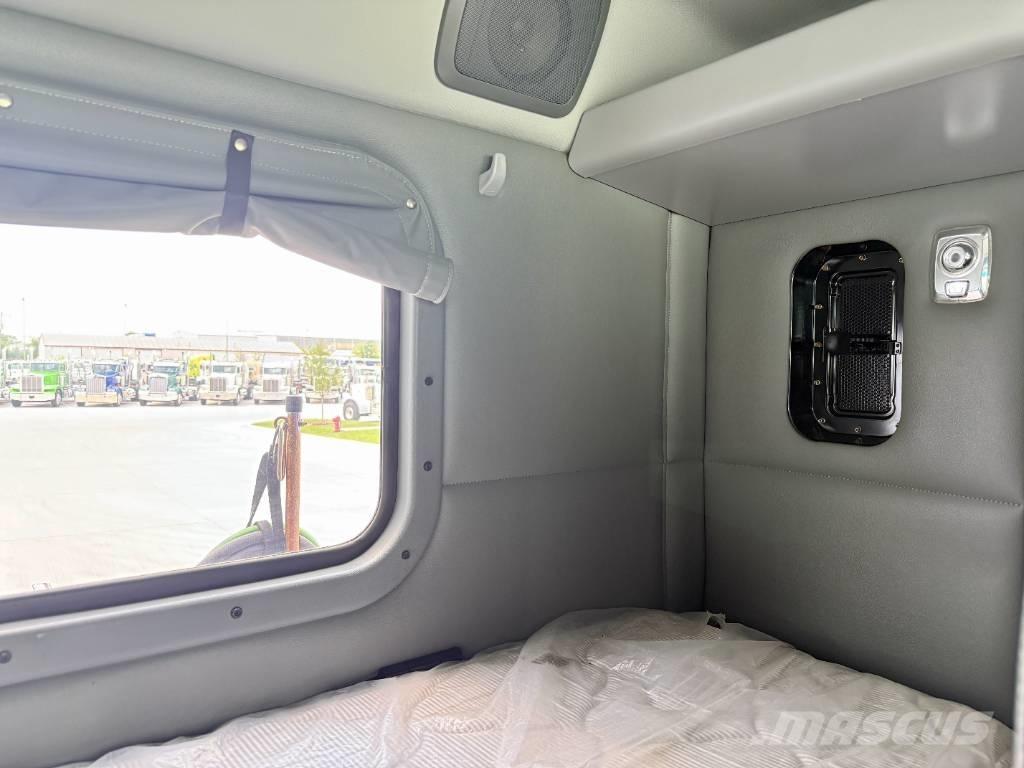 Kenworth W 990 Tractor Units