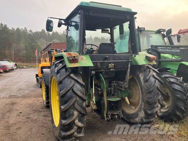John Deere 3050 Tractors