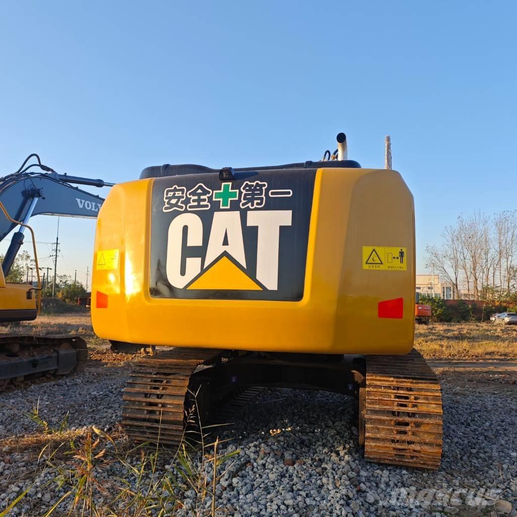 CAT 320 Crawler excavators