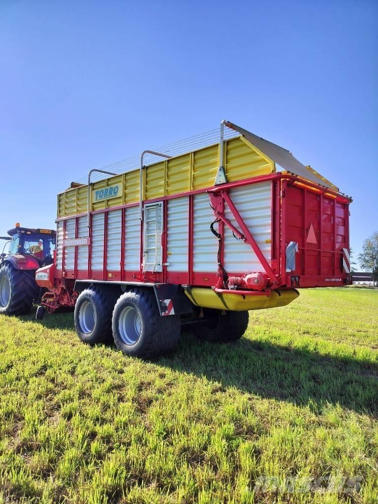 Pöttinger Torro 5700 Self loading trailers