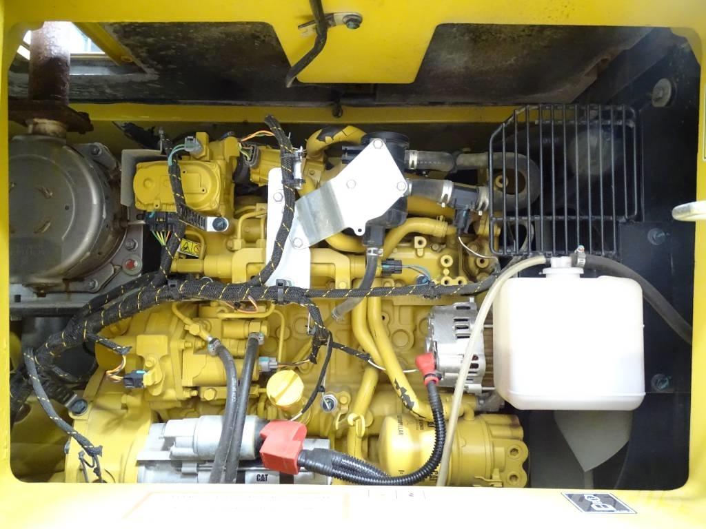 CAT 310 Crawler excavators