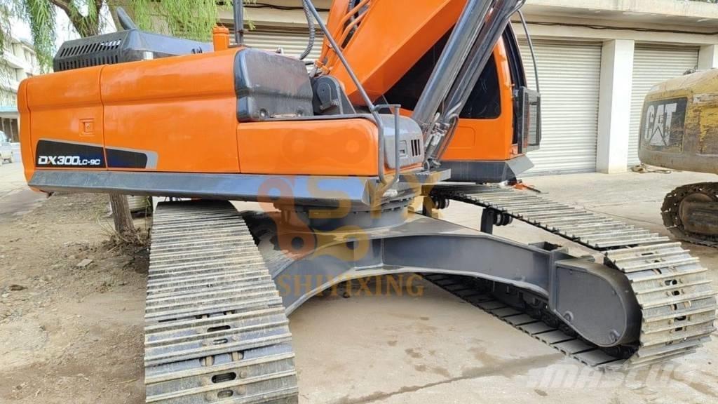 Doosan DX 300LC-9C Crawler excavators