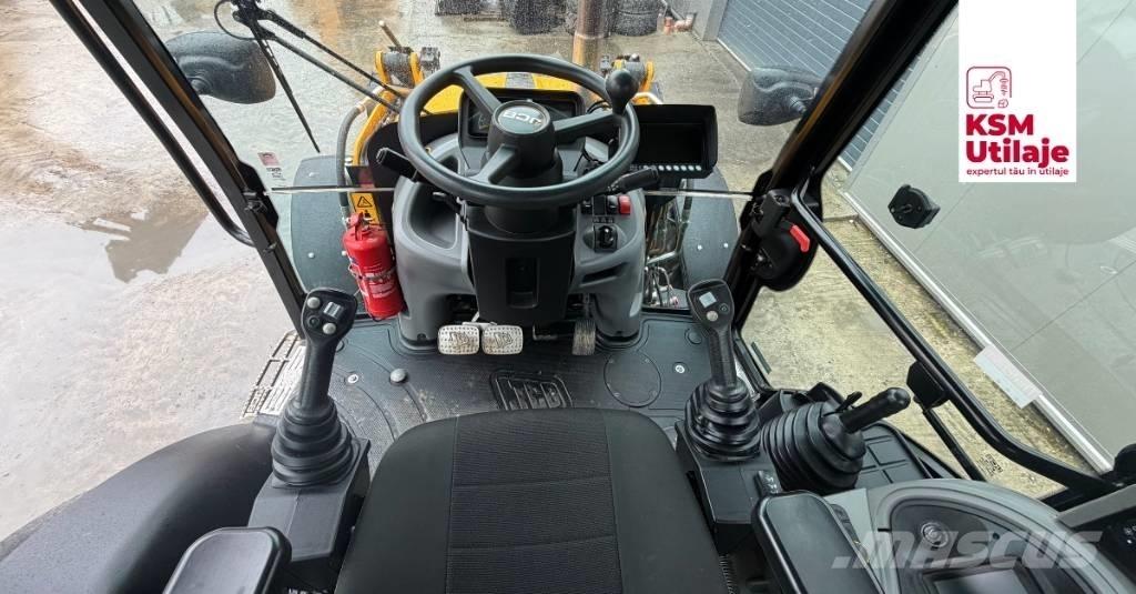 JCB 3 CX Backhoe loaders