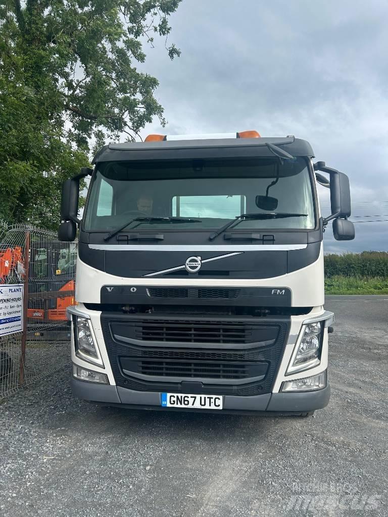 Volvo FM 11 330 Chassis Cab trucks