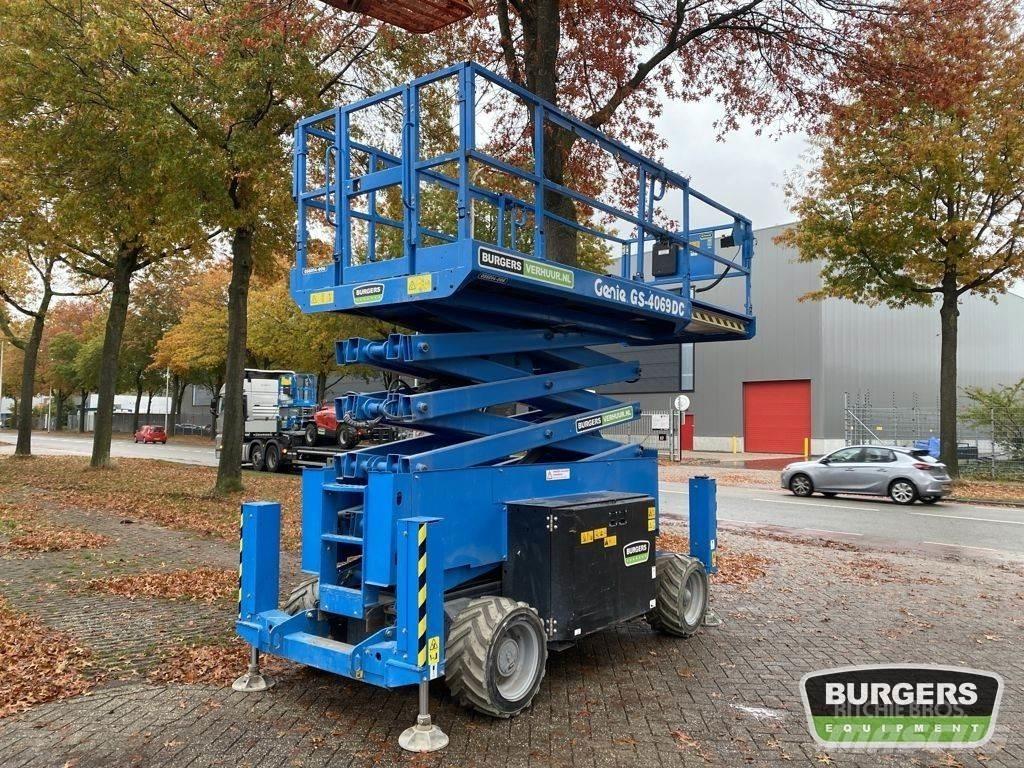 Genie GS4069 DC Scissor lifts