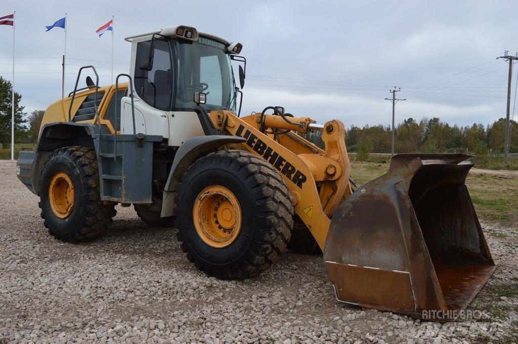 Liebherr 556 2plus2 Tool carriers