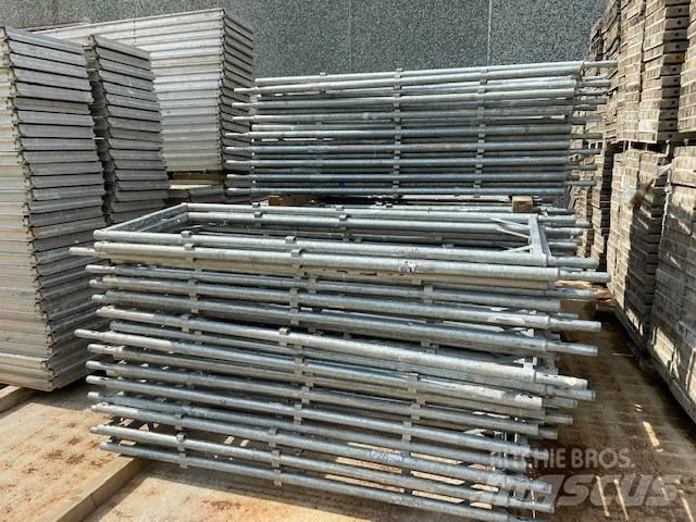  Haki oder Scaffolding equipment
