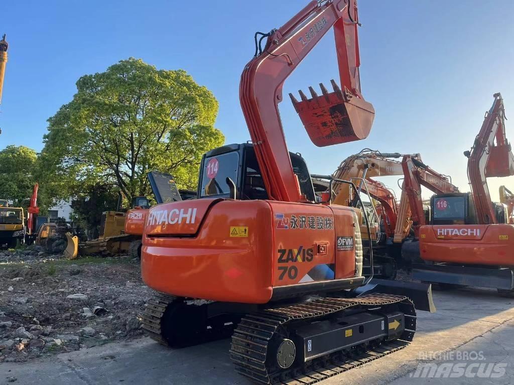 Hitachi ZX70 Crawler excavators