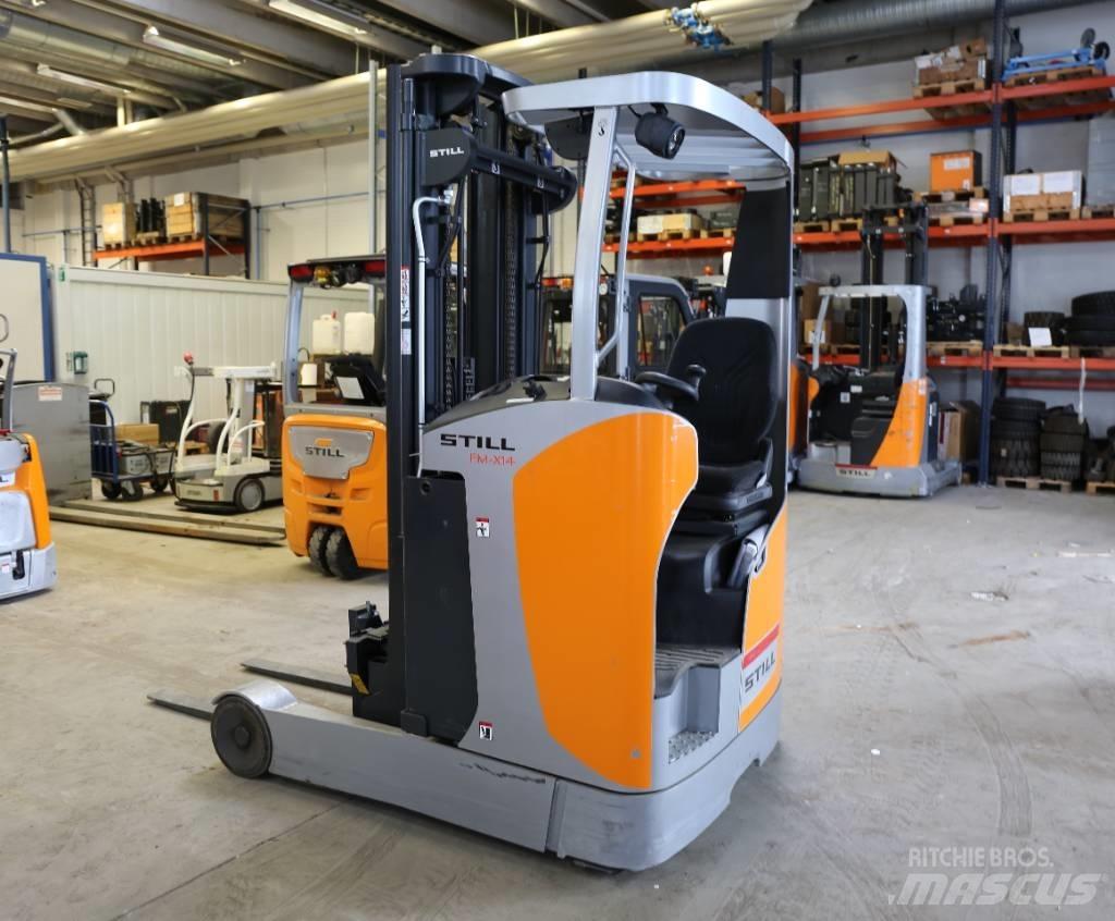 Still FMX14 Reach trucks