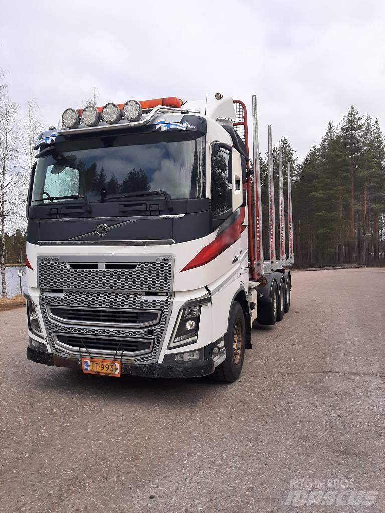Volvo FH 13 Timber trucks