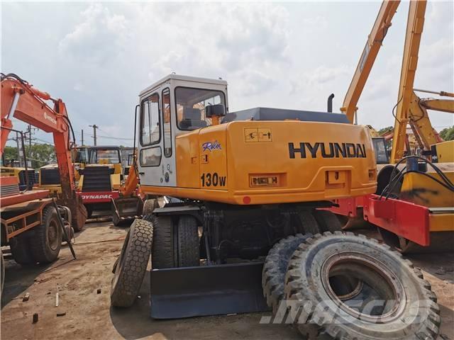Hyundai R130WD Crawler excavators
