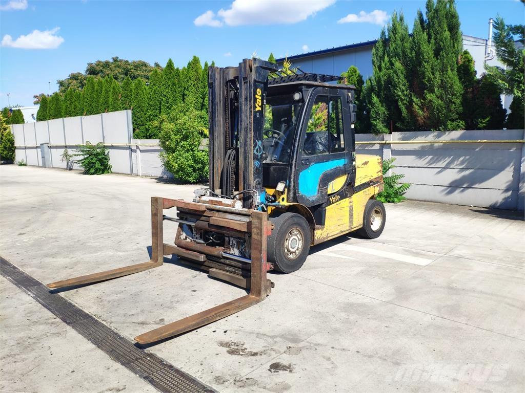 Yale GDP50VX Diesel trucks