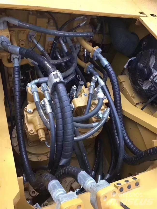 CAT 345 D L Crawler excavators