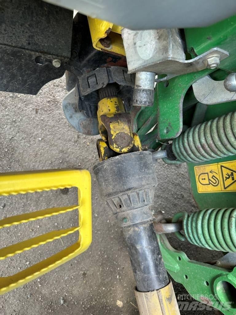 John Deere 8600 Self-propelled foragers