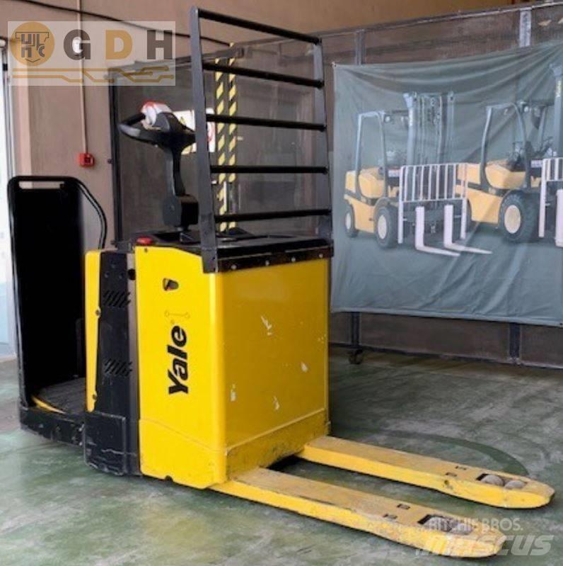 Yale MP20X Low lifter with platform