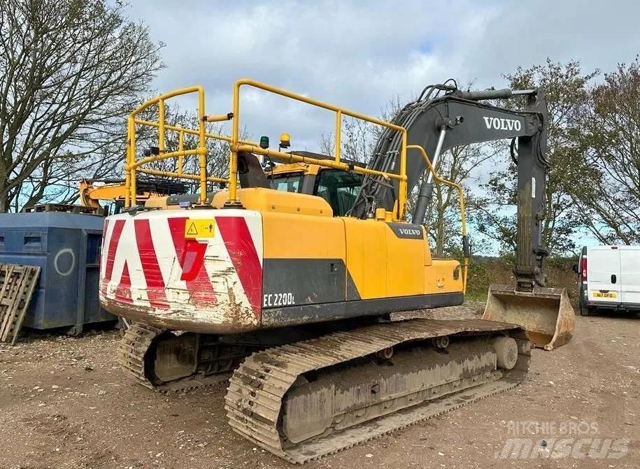 Volvo EC 220 DL Crawler excavators