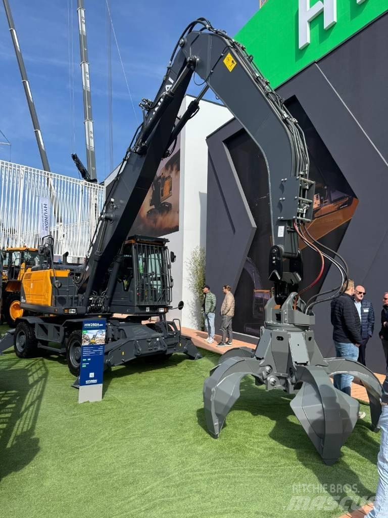 Hyundai HW 250 AMH Waste / industry handlers