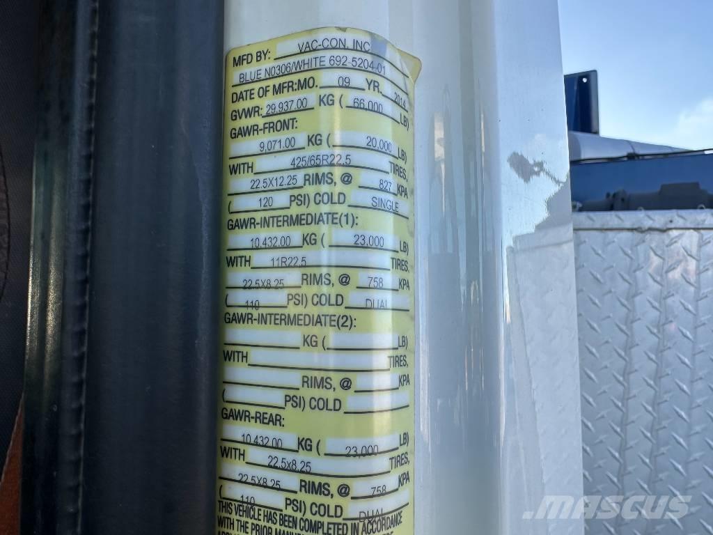 International 7500 Combi / vacuum trucks