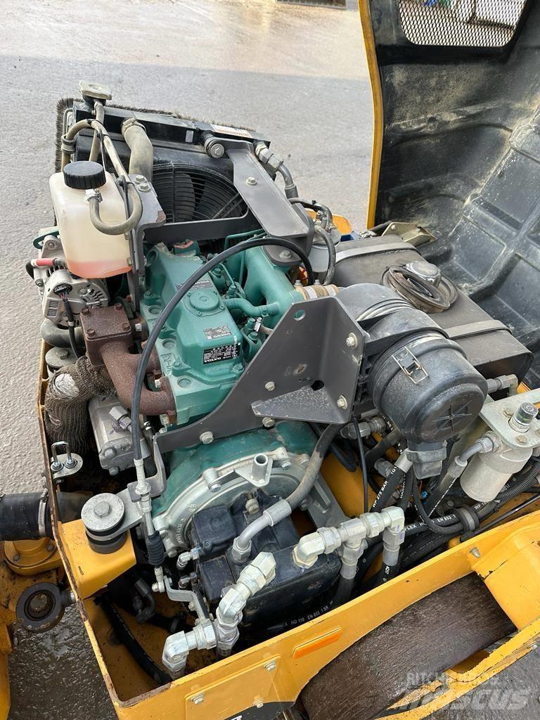 Volvo DD 25 B Twin drum rollers