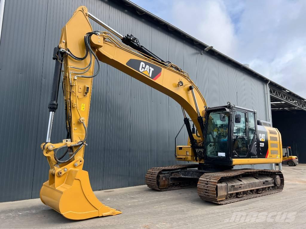 CAT 352F Crawler excavators