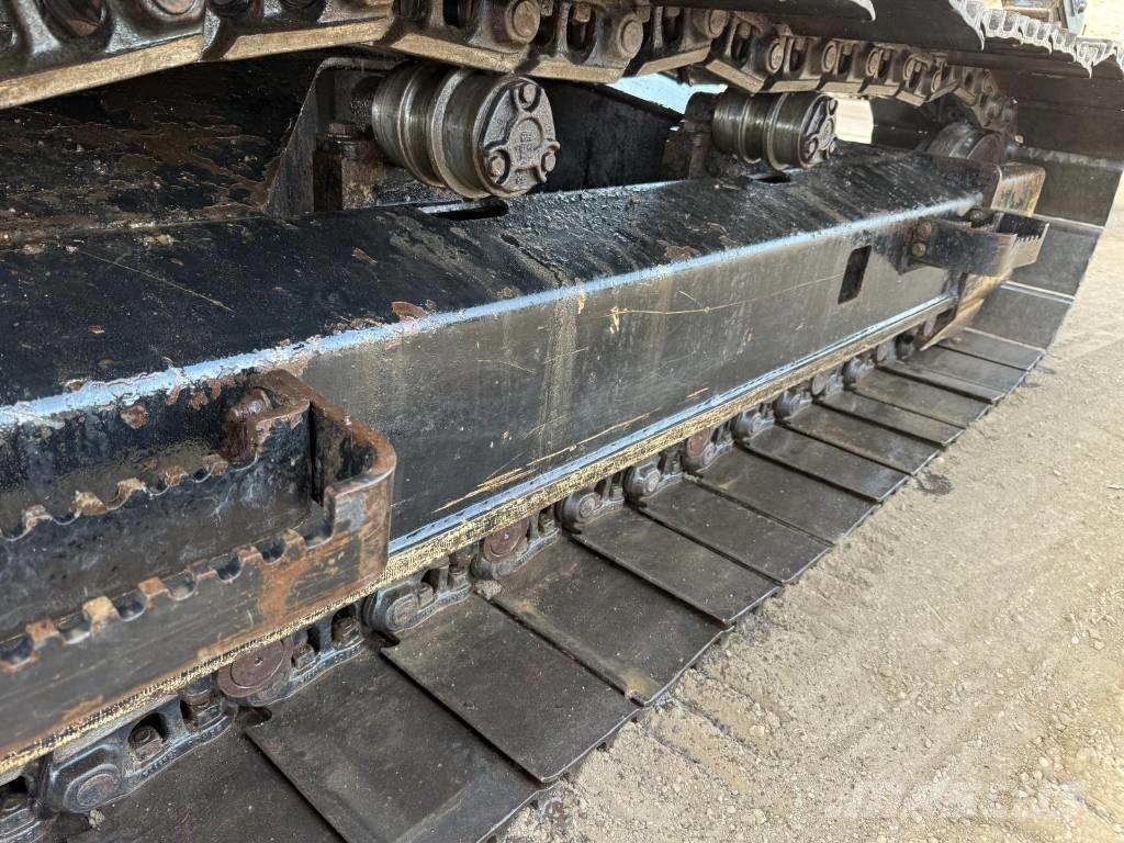 JCB JS 131 Crawler excavators