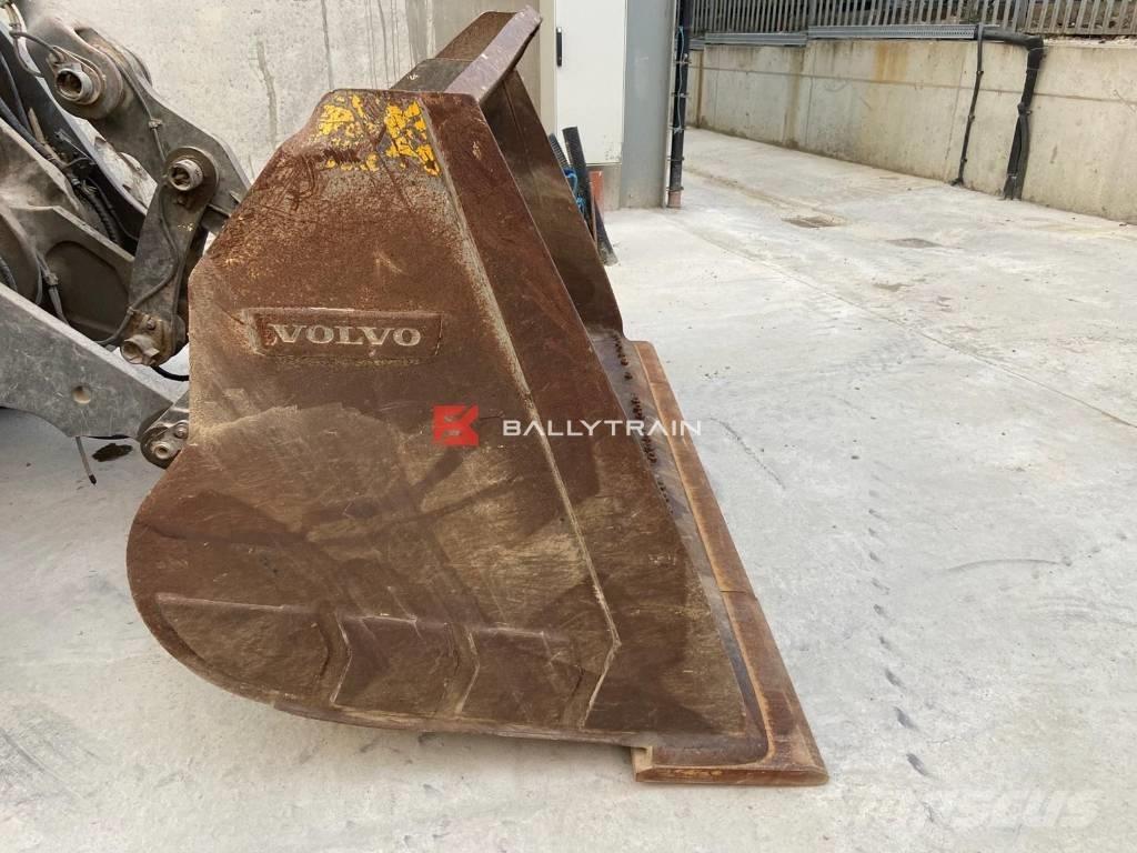 Volvo L 120 H Wheel loaders
