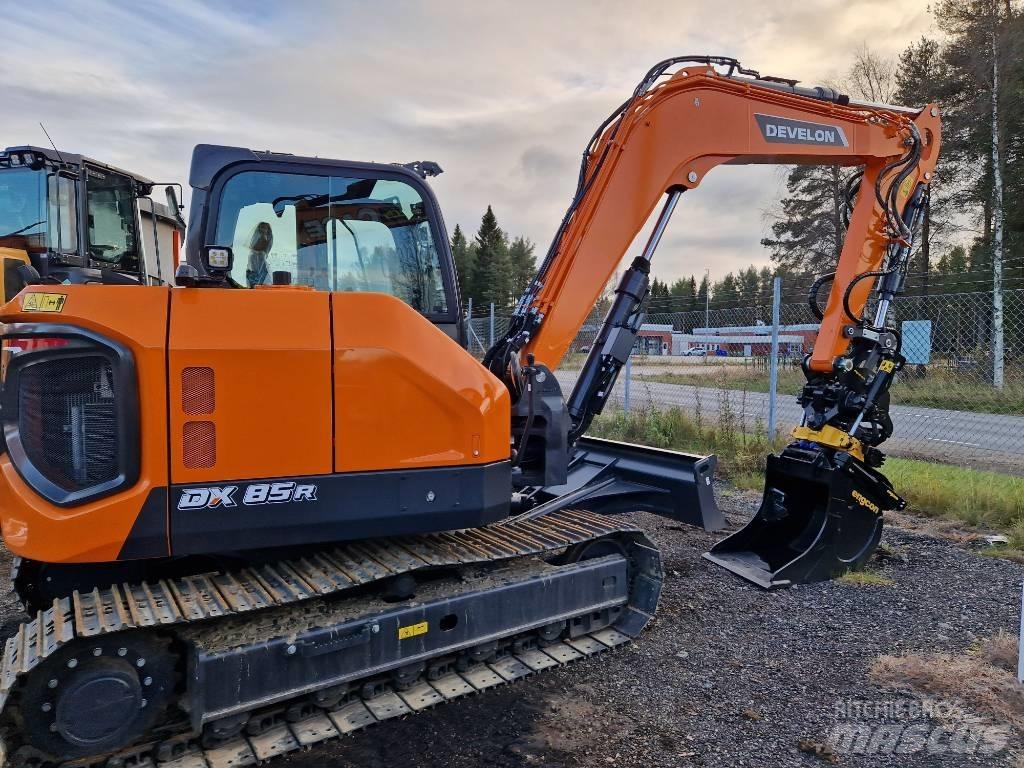 Develon DX 85 R-7 Midi excavators  7t - 12t