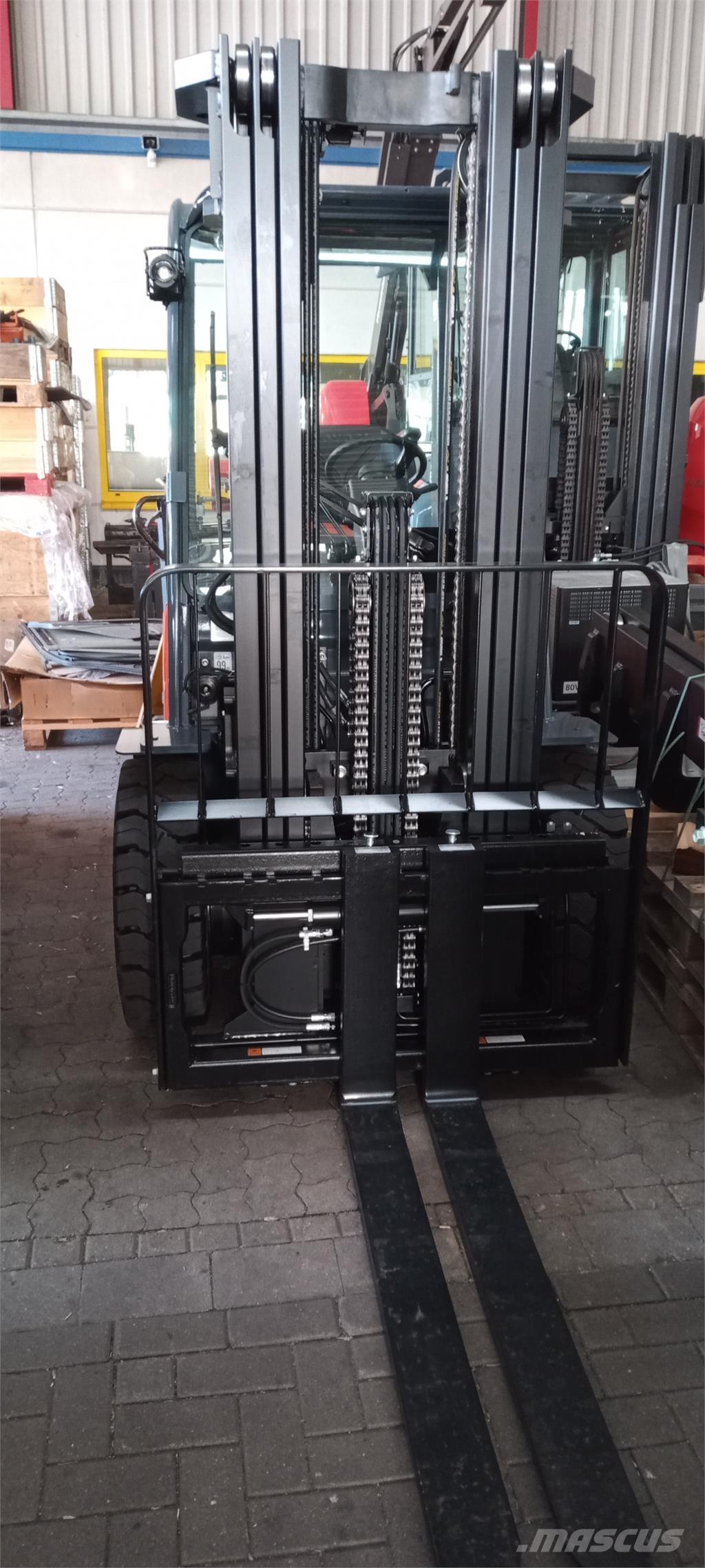 Toyota 02-8FGJF35 LPG trucks