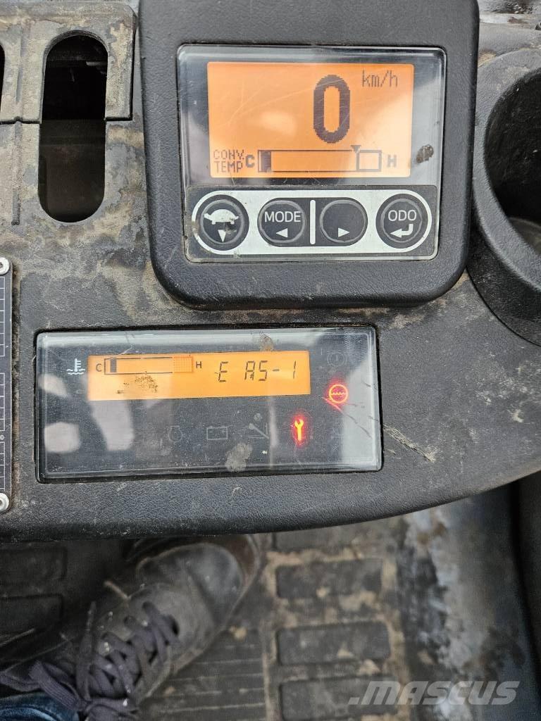 Toyota 8 FGF 20 LPG trucks