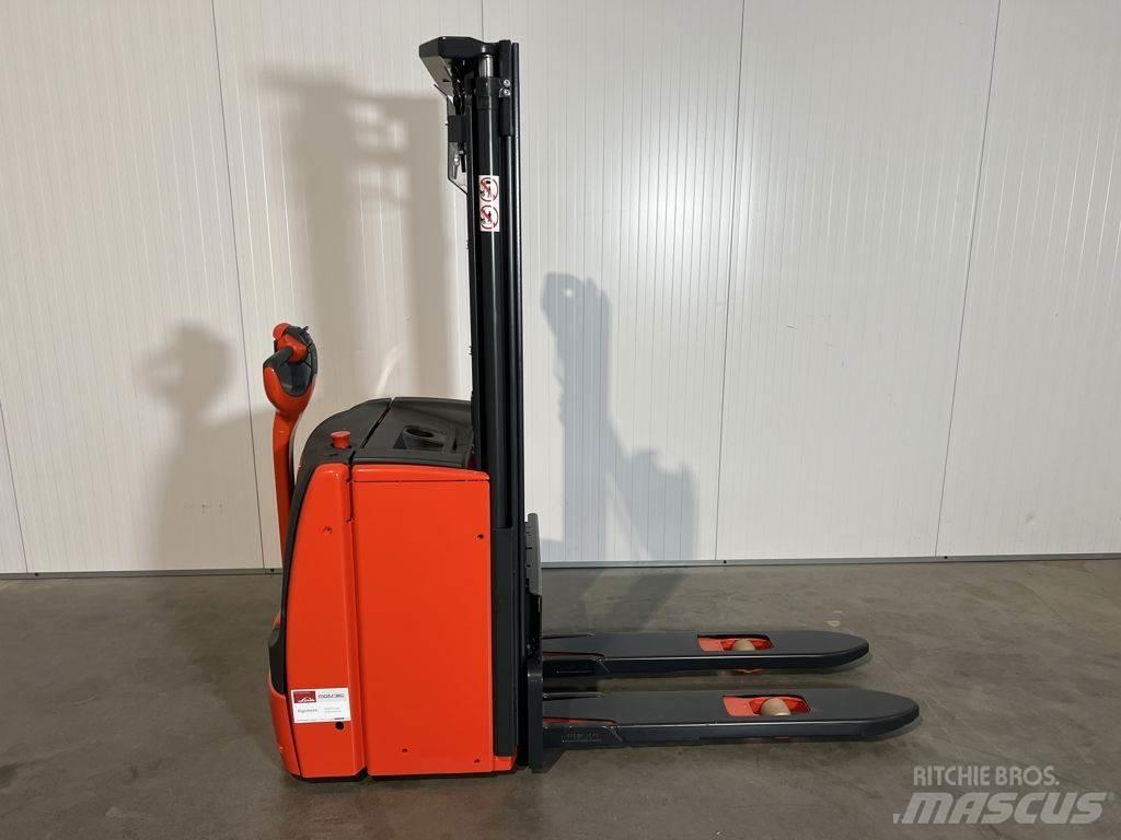 Linde L14 Pedestrian stacker
