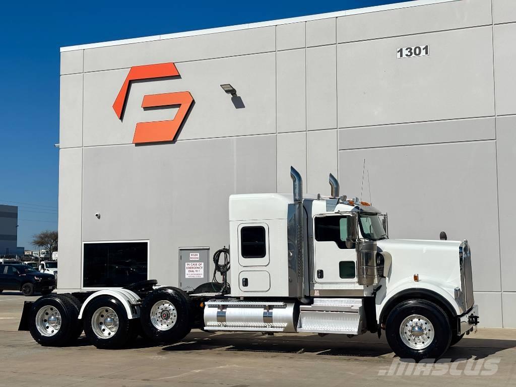 Kenworth W 900 Tractor Units