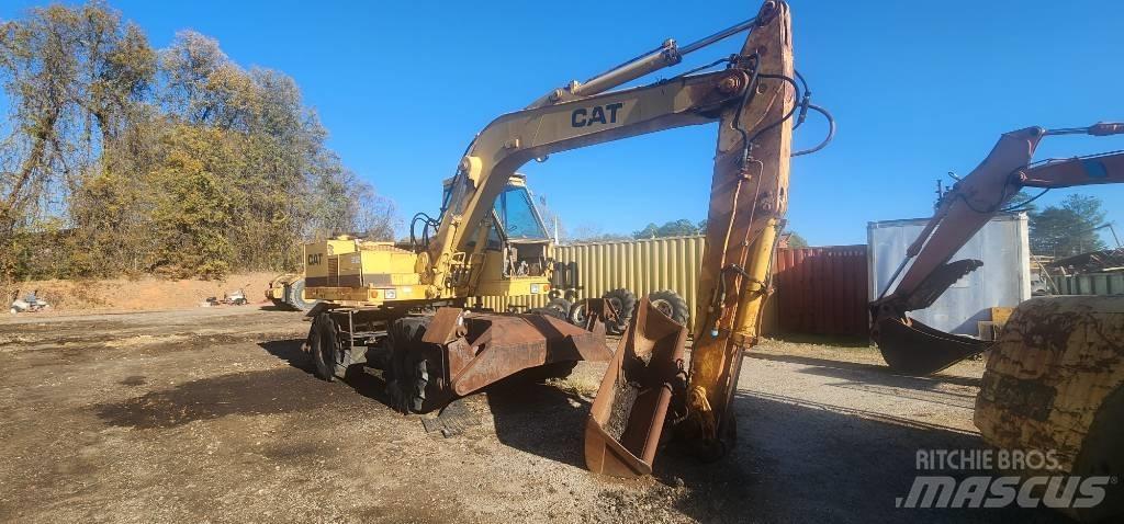CAT 212 Wheeled excavators