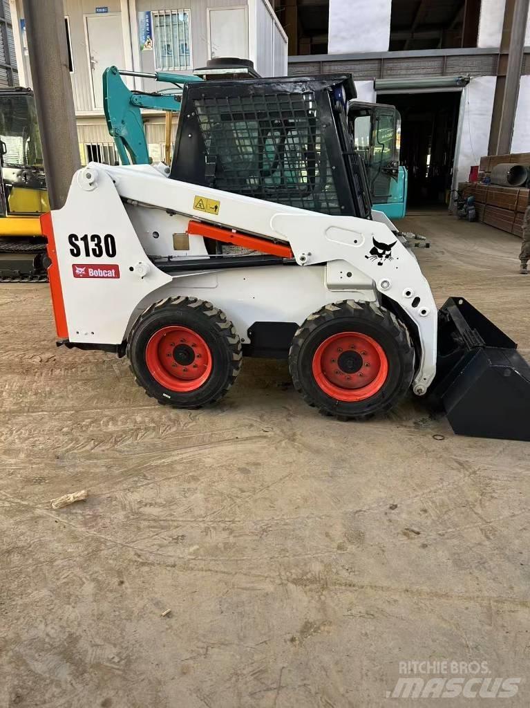 Bobcat S 130 Skid steer loaders