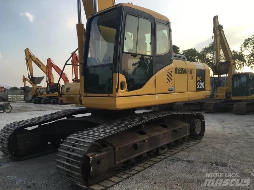 Komatsu PC 220-7 Crawler excavators