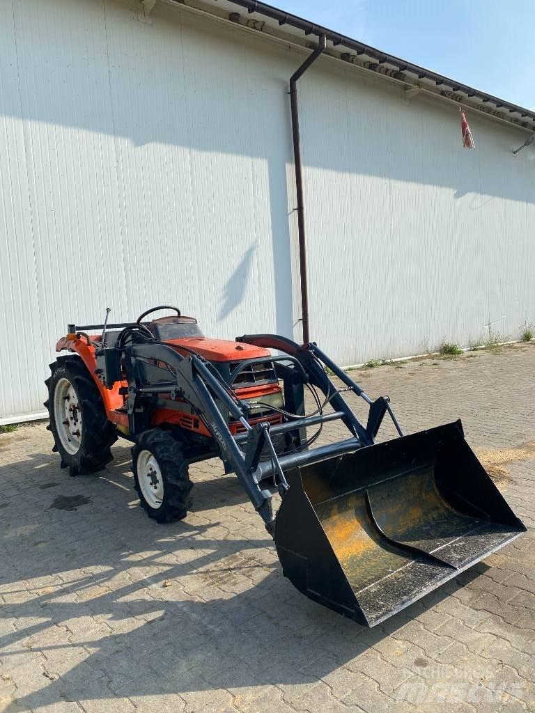 Kubota GT5+tur Compact tractors