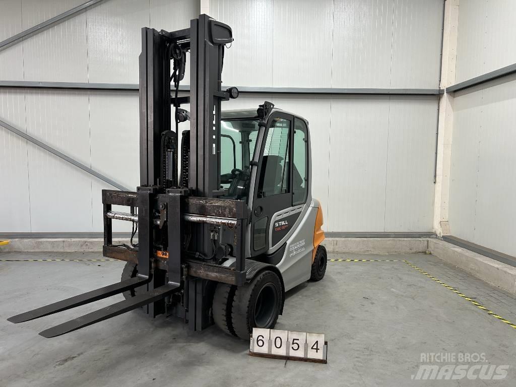 Still RX60-50 Electric forklift trucks