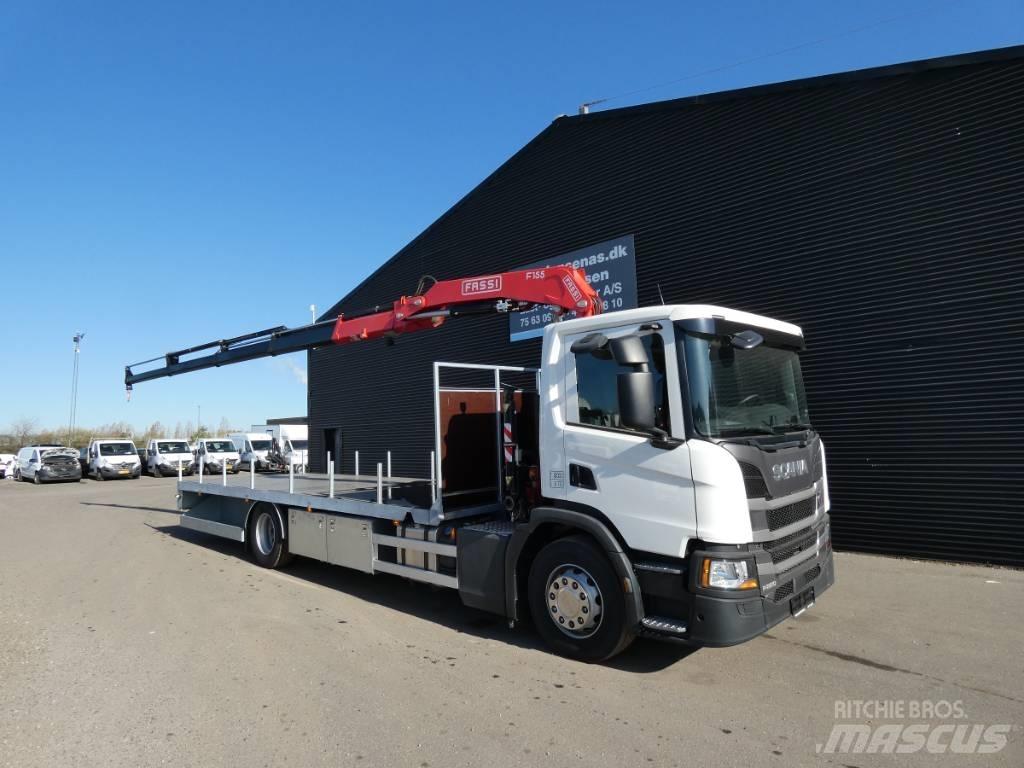 Scania P 220 Crane trucks