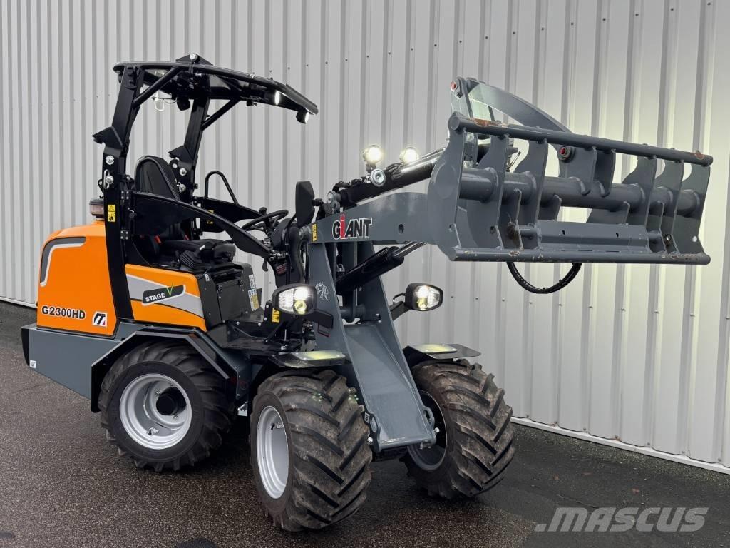 GiANT G 2300 HD Wheel loaders