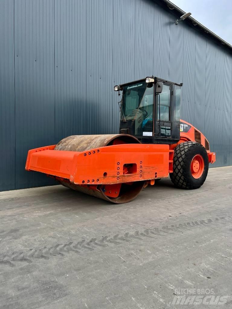 CAT CS76 XT Single drum rollers